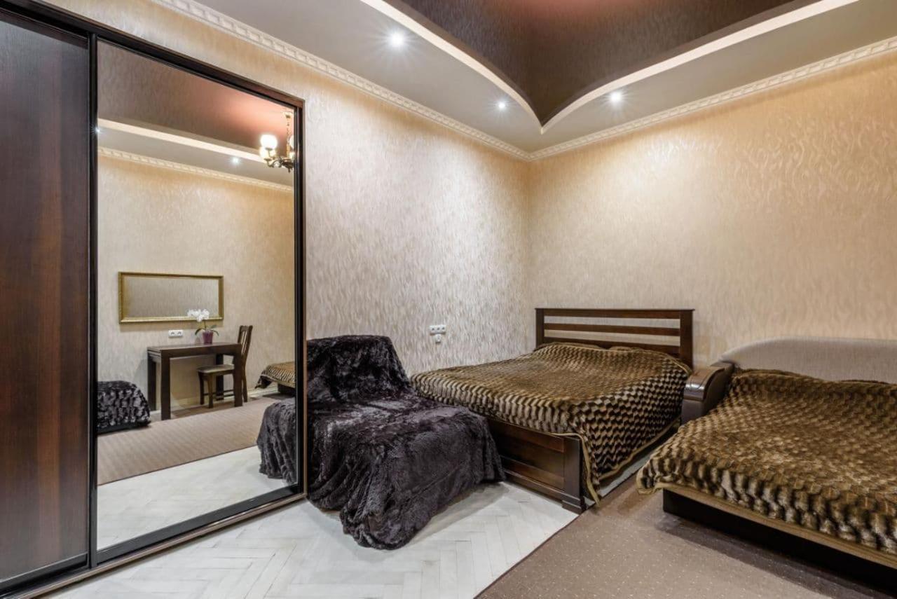 Apartments Stepana Bandery Lviv Extérieur photo